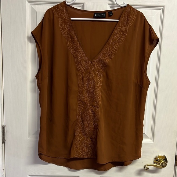 7th Avenue Women's Brown Top - Picture 1 of 4